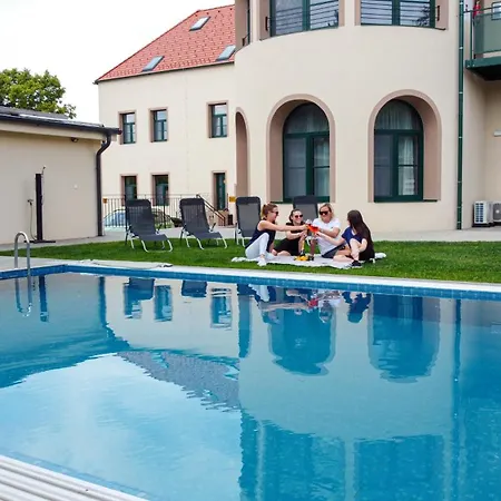 Aparthotel Barrique - Private Wellness Valtice