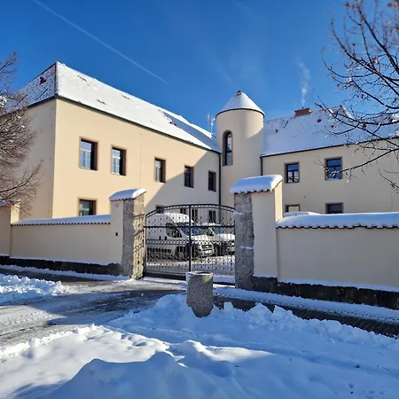 Ξενοδοχείο με διαμερίσματα Barrique - Private Wellness Valtice
